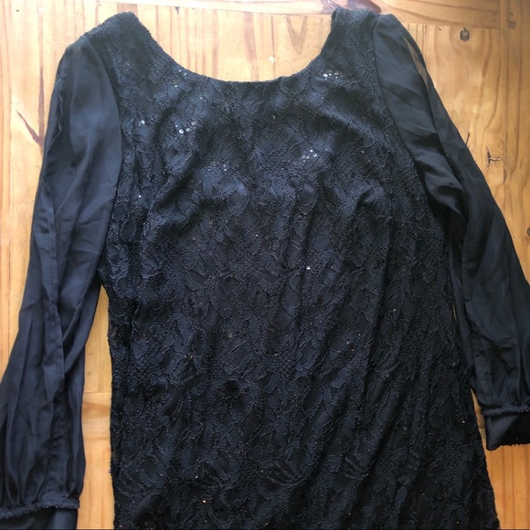 Dressbarn Flutter Sleeve Shift Dress - Picture 2 of 5